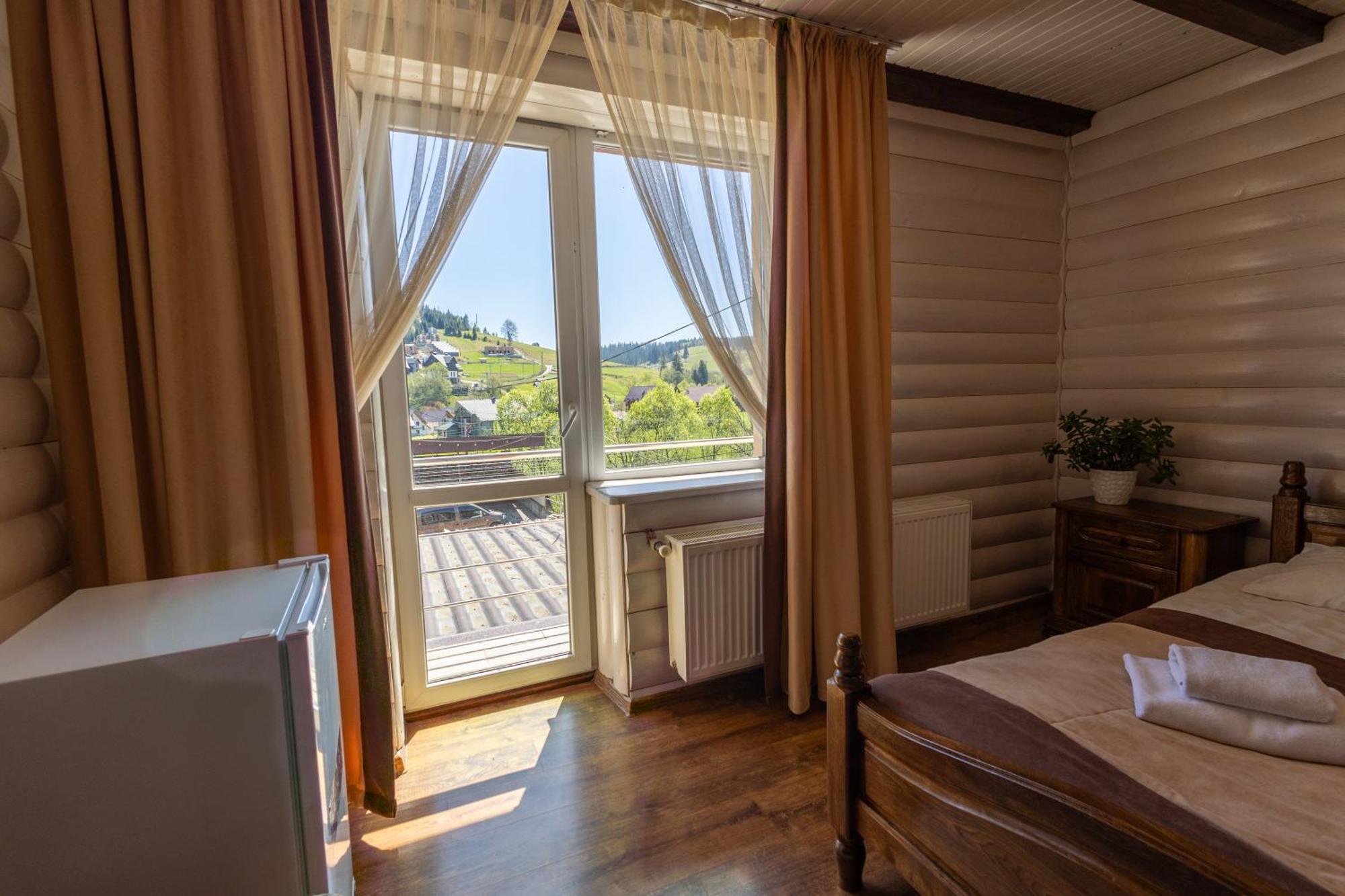 Villa Anet Palyanytsya Ngoại thất bức ảnh