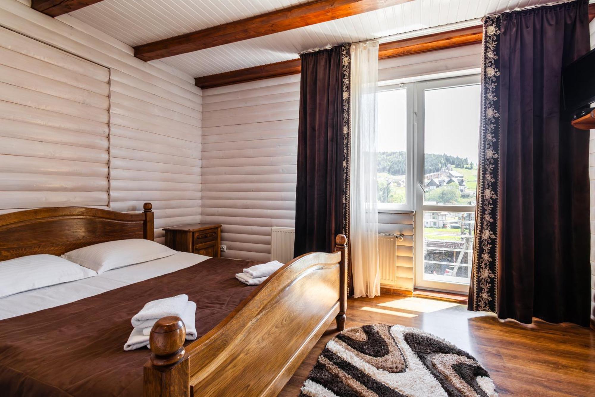 Villa Anet Palyanytsya Ngoại thất bức ảnh